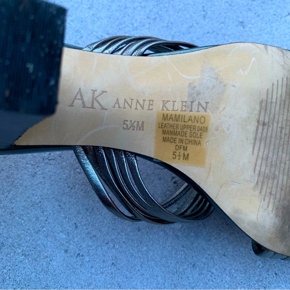 Anne Klein Pewter Strappy Heeled Sandals - Size 5.5 - Picture 4 of 5
